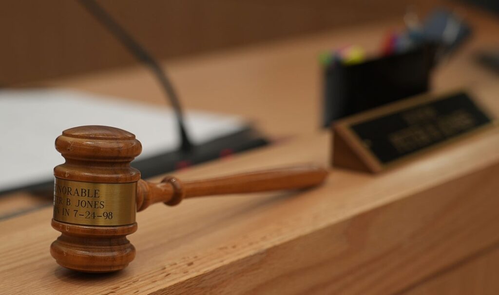 judge gavel