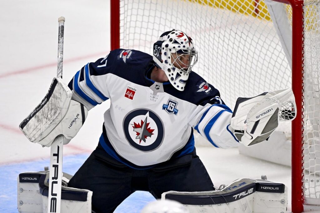 connor hellebuyck