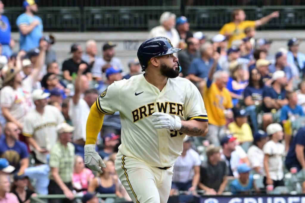 Pirates, Brewers