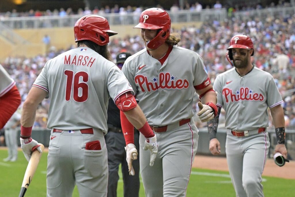 Phillies, Twins