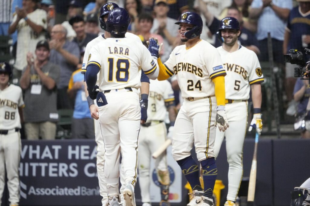 Mariners Brewers
