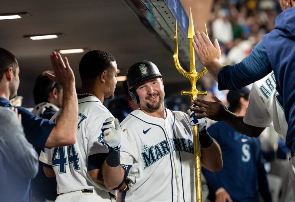 Mariners, Phillies, Raleigh