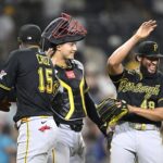 Pirates, Padres