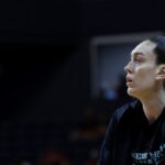 Breanna Stewart, warmup