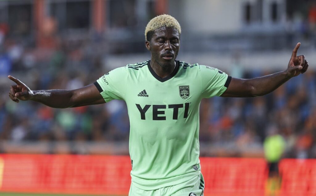 gyasi zardes react