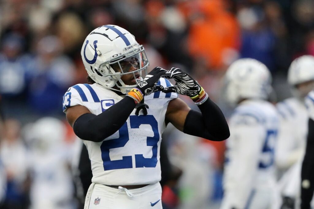 colts kenny moore react