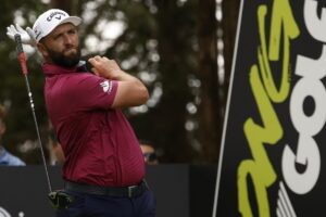 jon rahm liv reacts