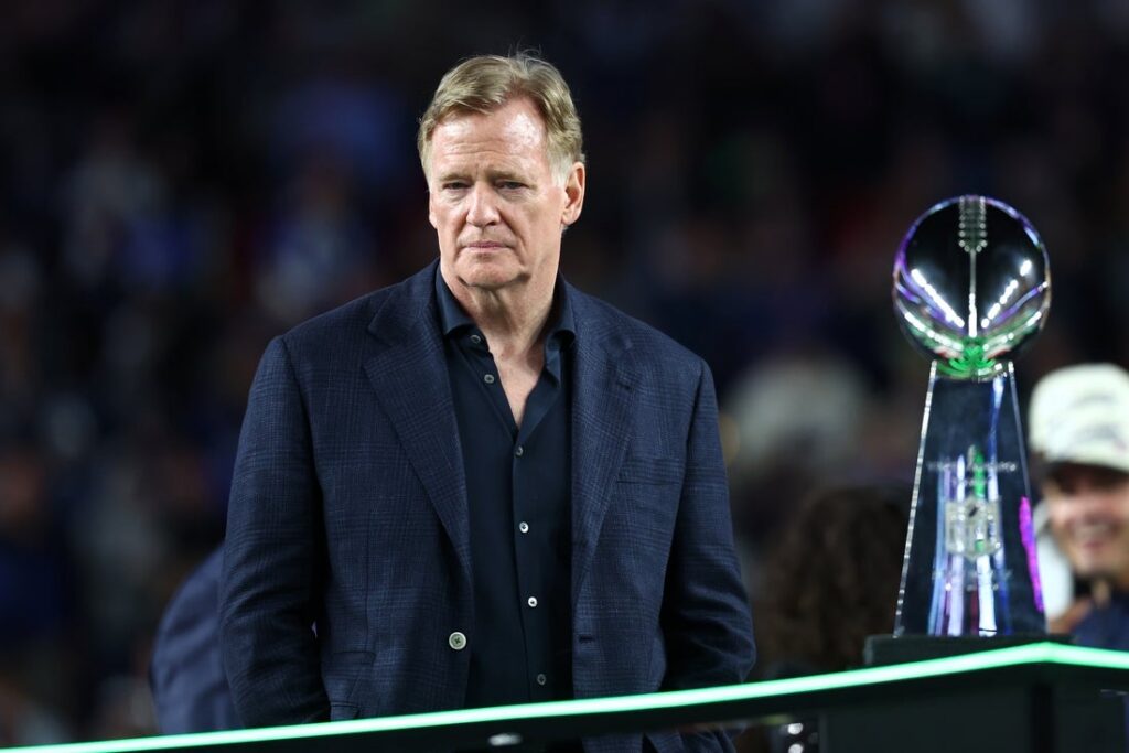 Roger Goodell podium