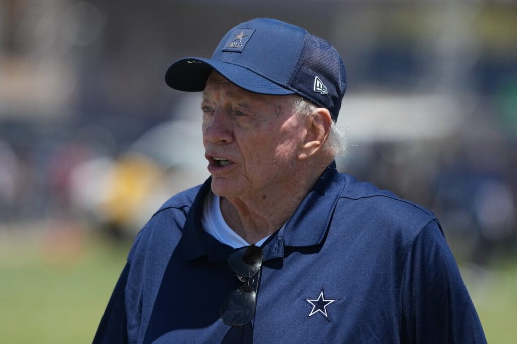 jerry jones cowboys