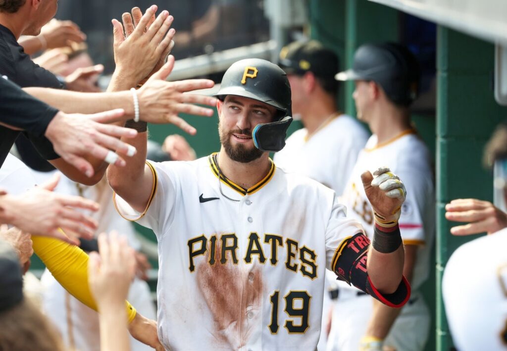 Pirates Giants