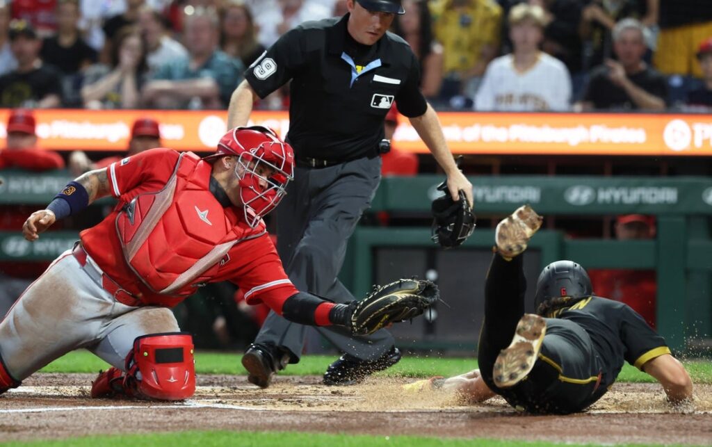 Angels, Pirates