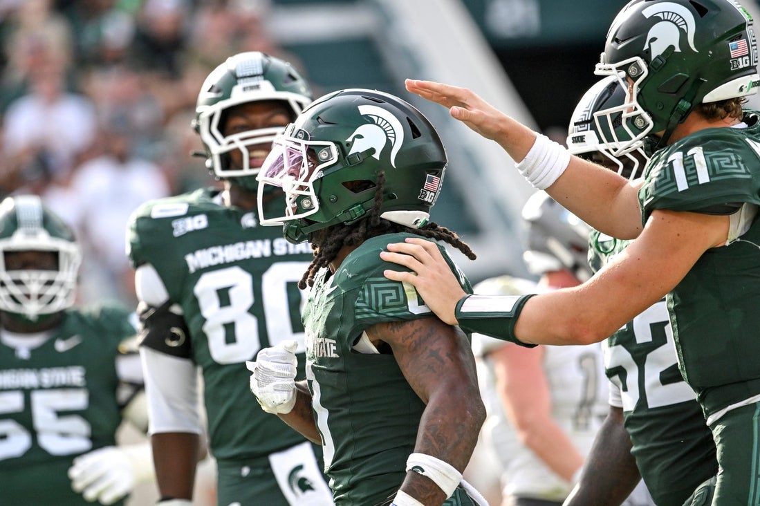 Cam Edwards' running helps Michigan State rout Eastern Michigan