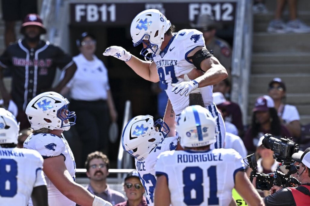 Texas A&M, Kentucky