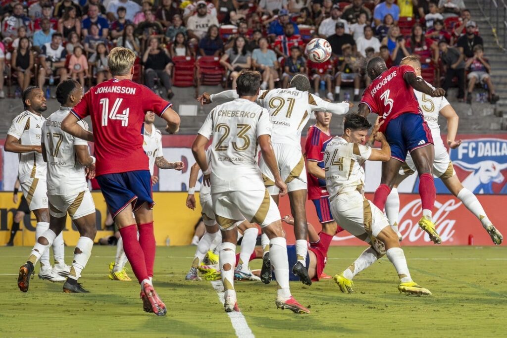 LAFC, Dallas