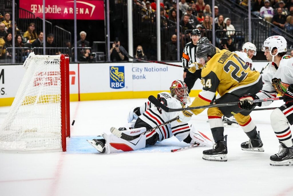 Golden Knights, Blackhawks