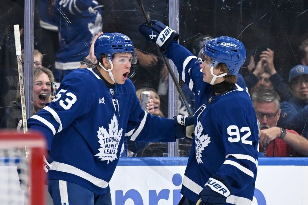 Islanders, Maple Leafs