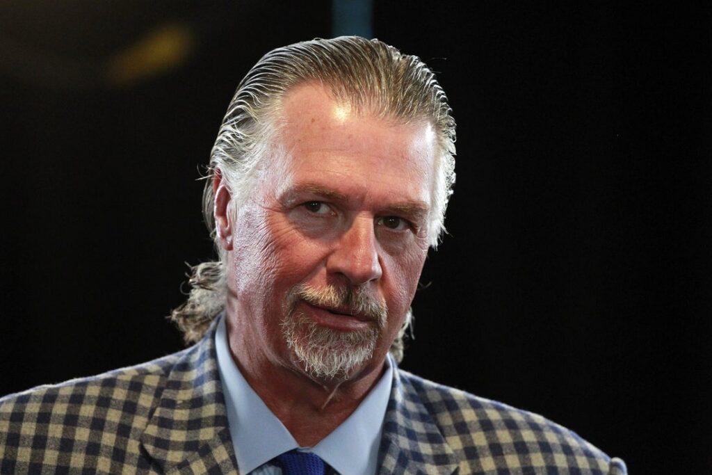 Barry Melrose,