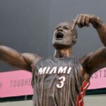 Dwayne Wade statue