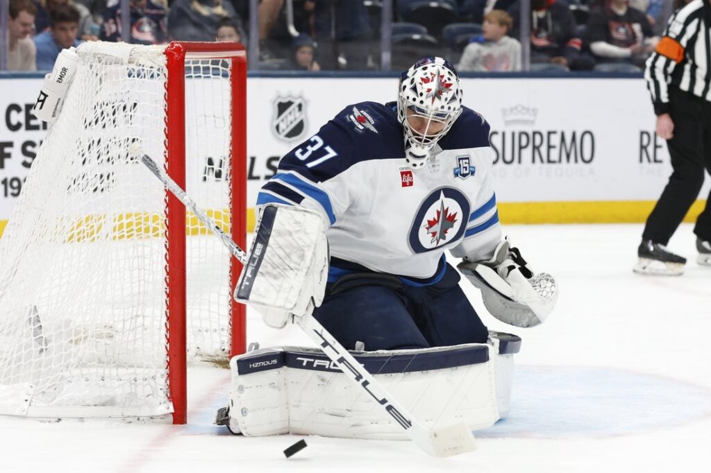Connor Hellebuyck