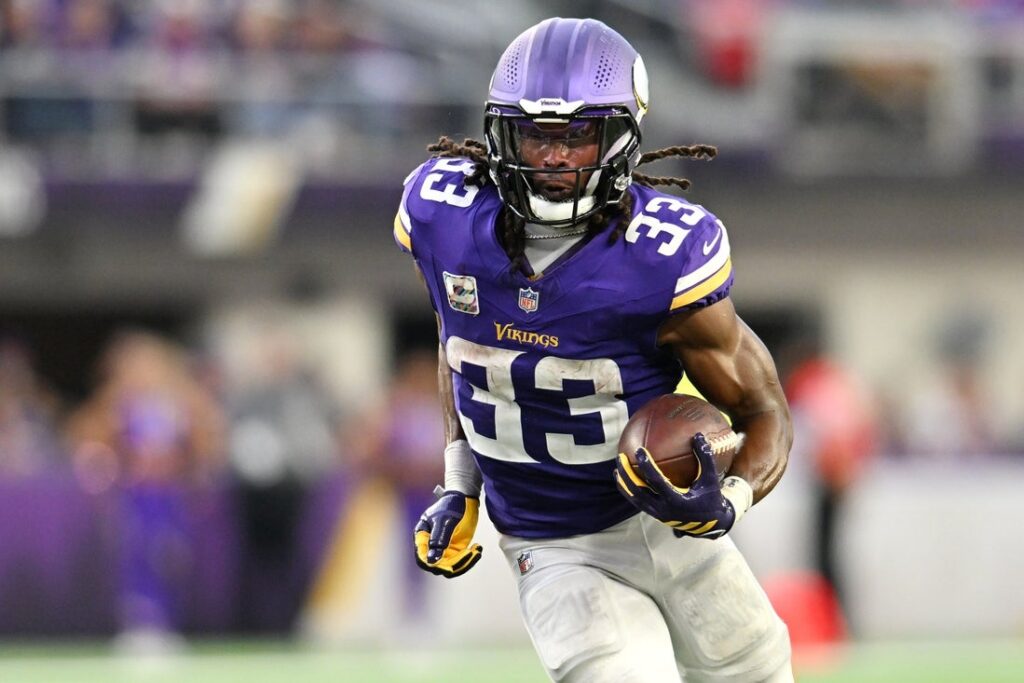 aaron jones vikings