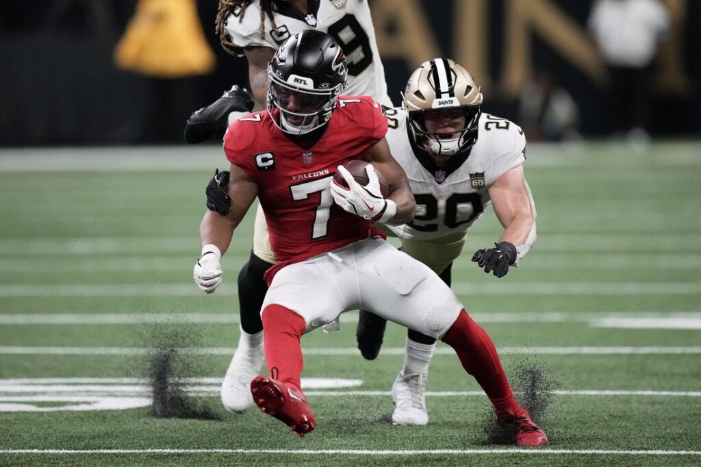 Falcons, Saints