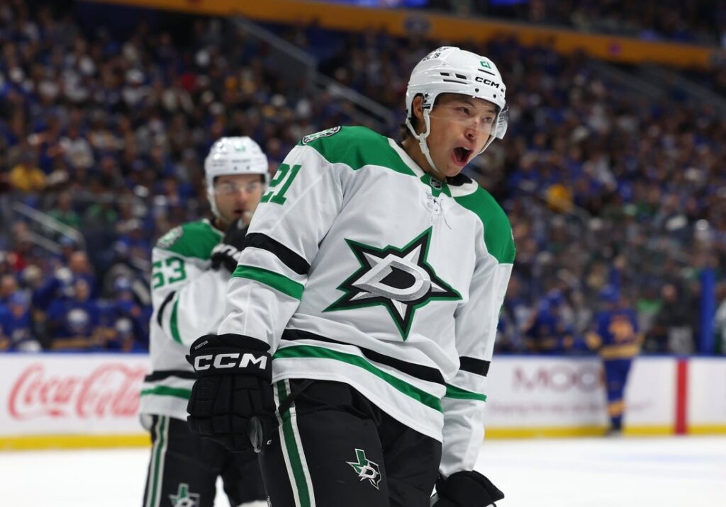 Stars, Sabres