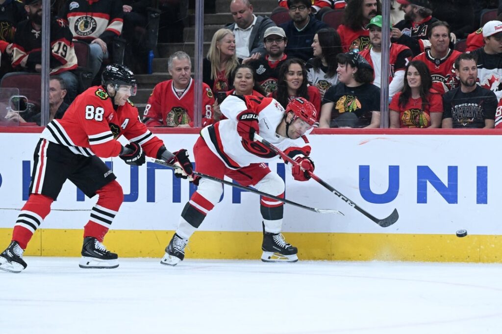 Hurricanes, Blackhawks