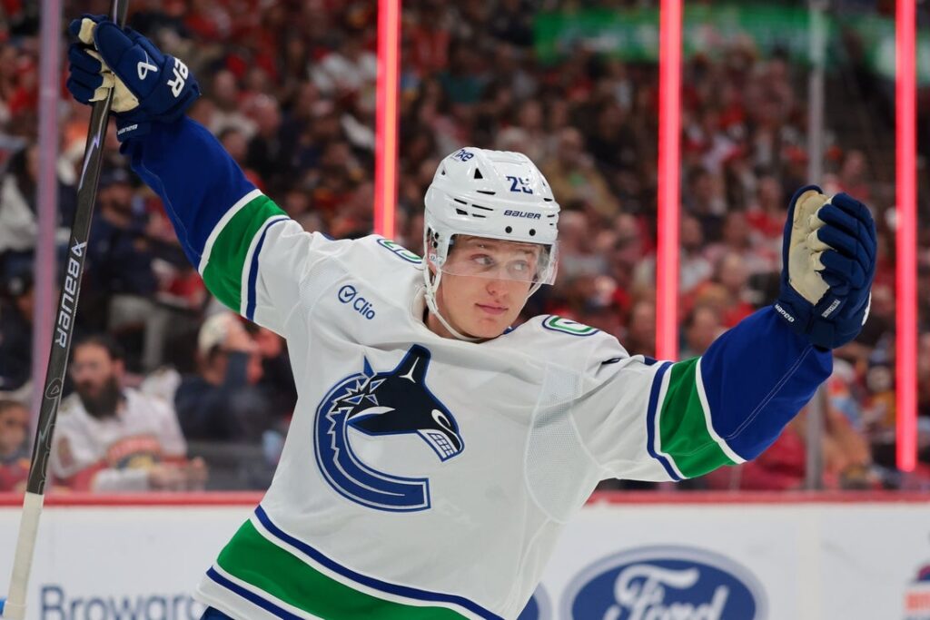 Canucks, Panthers