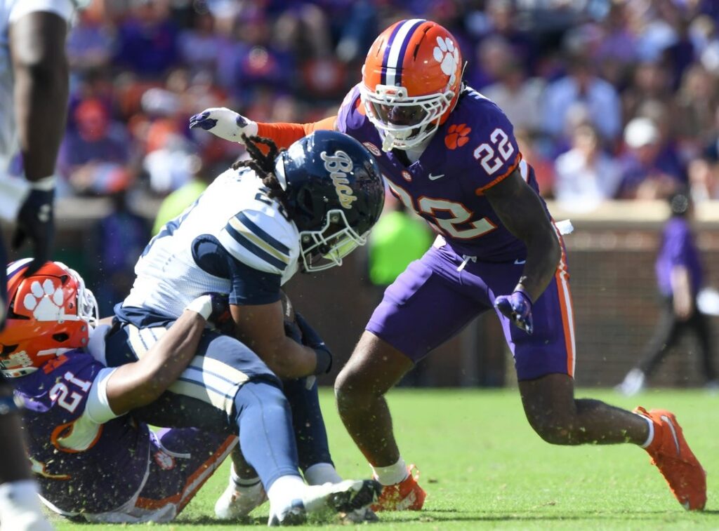 Charleston Southern, Clemson