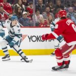 Red Wings, Sharks
