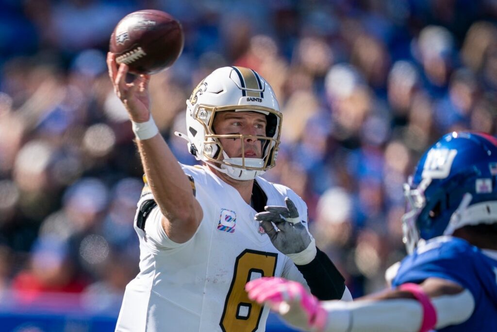 Saints, Giants