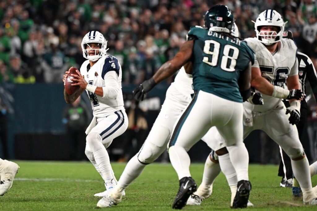 Cowboys, Eagles, prescott