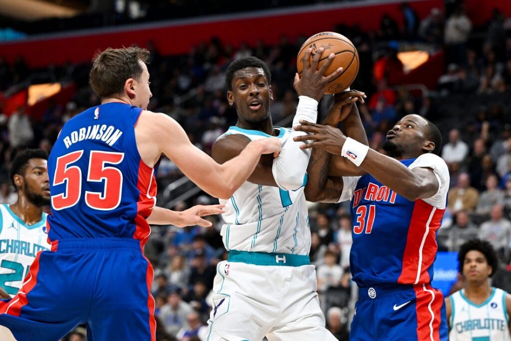 Hornets, Pistons